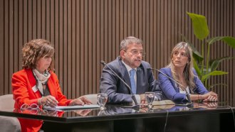 Fuerte suba salarial en abril, el mínimo supera los $1,8 millones