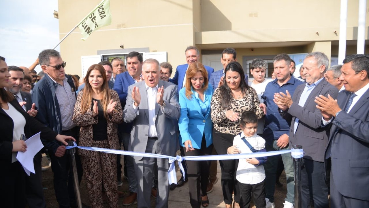 Con gestión provincial, se otorgó viviendas a cien familias