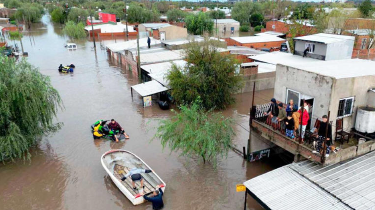 Más de 4.000 personas evacuadas y cuatro personas desaparecidas
