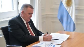 Jaldo viajó a Buenos Aires para negociar recursos y obras estratégicas