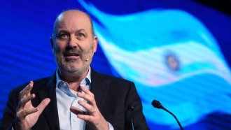 Federico Sturzenegger, afirmó que "se viene una revolución de los seguros" 
