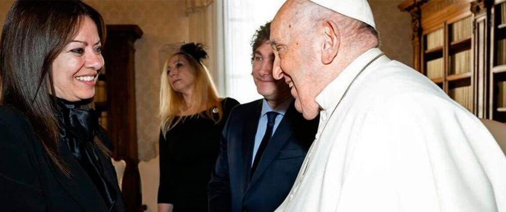 La ministra Sandra Pettovello se reunió con el Papa Francisco en el Vaticano