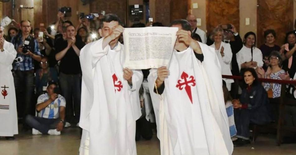 Se realizó el histórico traspaso de la Sede Primada de Argentina de Buenos Aires a Santiago del Estero