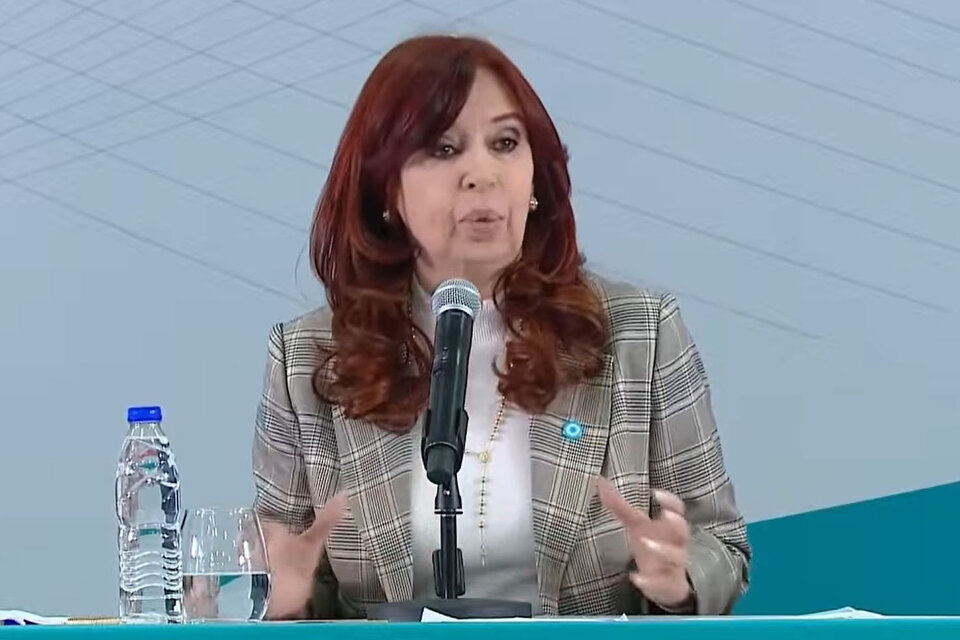 Cristina Kirchner: "Milei le está poniendo un cepo a la educación"