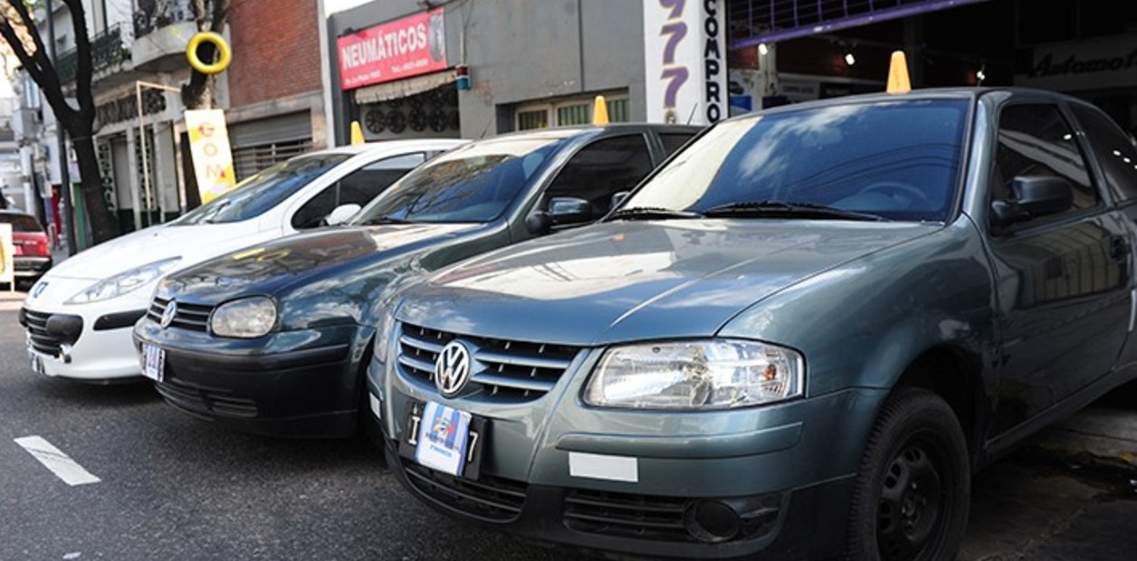 La venta de autos usados cayó en agosto, pero los concesionarios se mantienen "optimistas" en el corto plazo