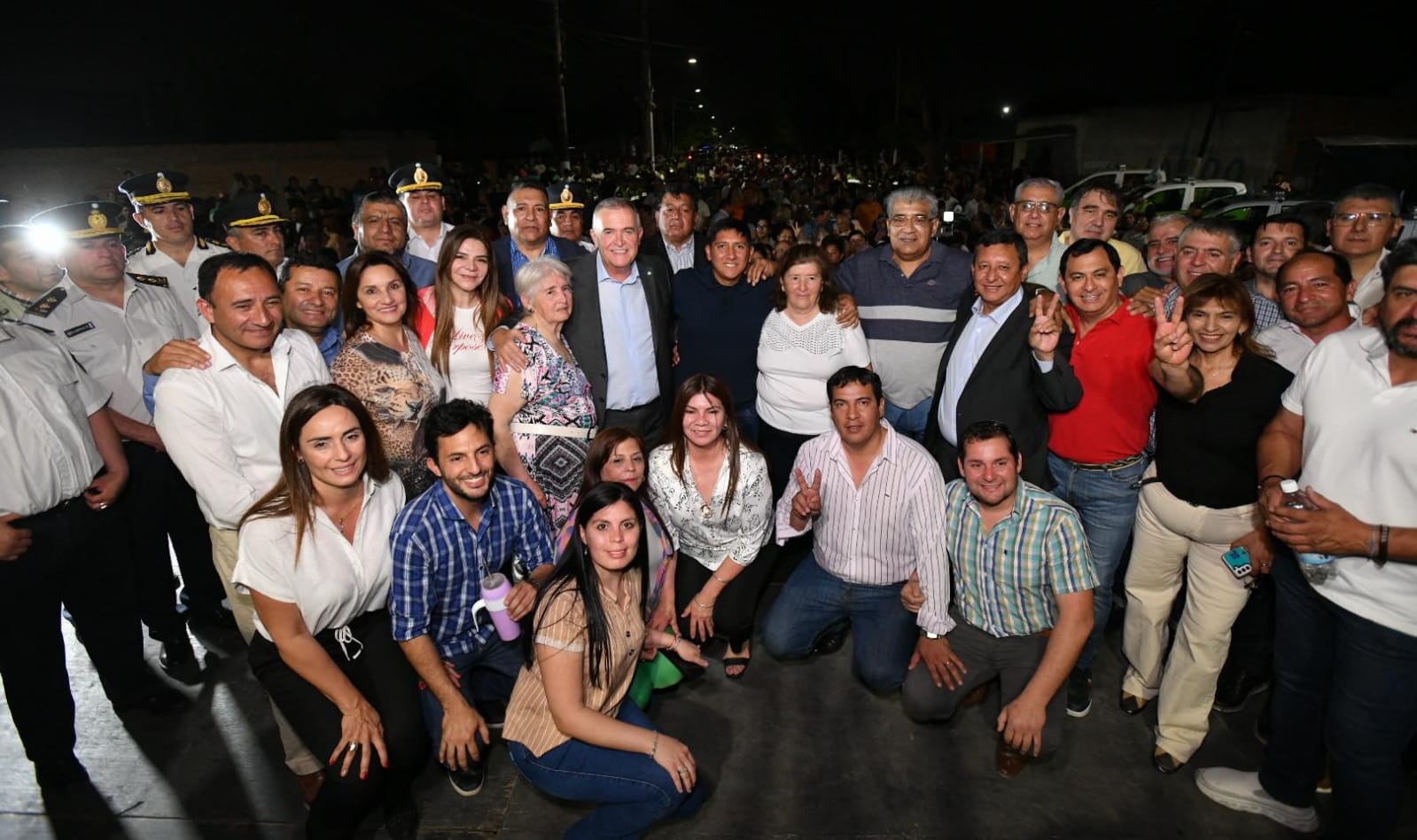 Banda del Río Salí: Jaldo inauguró pavimento articulado y alumbrado público en Lastenia