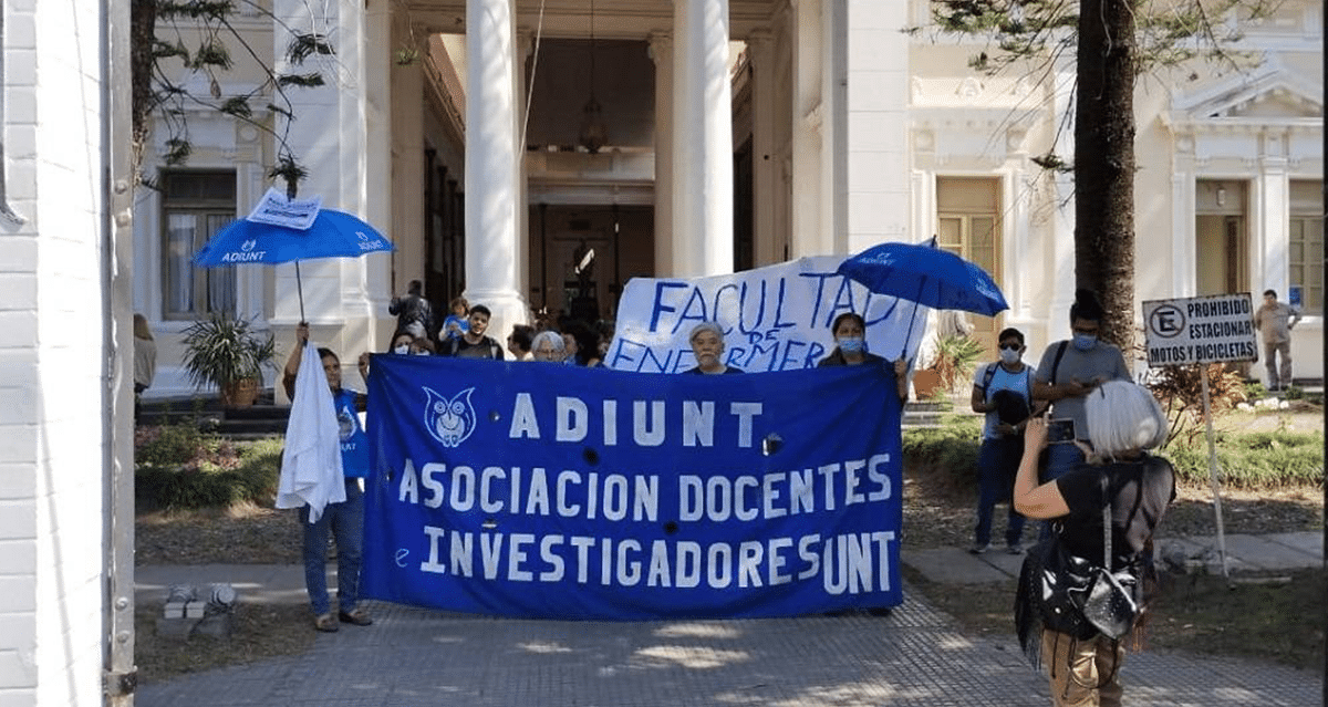 ADIUNT: Este jueves docentes universitarios realizan paro y movilización