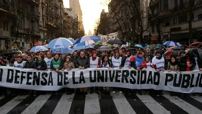 Los docentes universitarios rechazaron la propuesta salarial y la Marcha Federal Universitaria se hará realidad