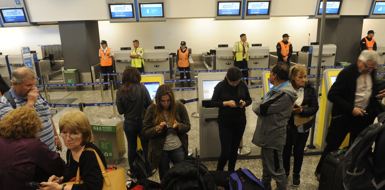 Finalizó el paro en Aerolíneas: pérdidas millonarias y 37 mil pasajeros afectados