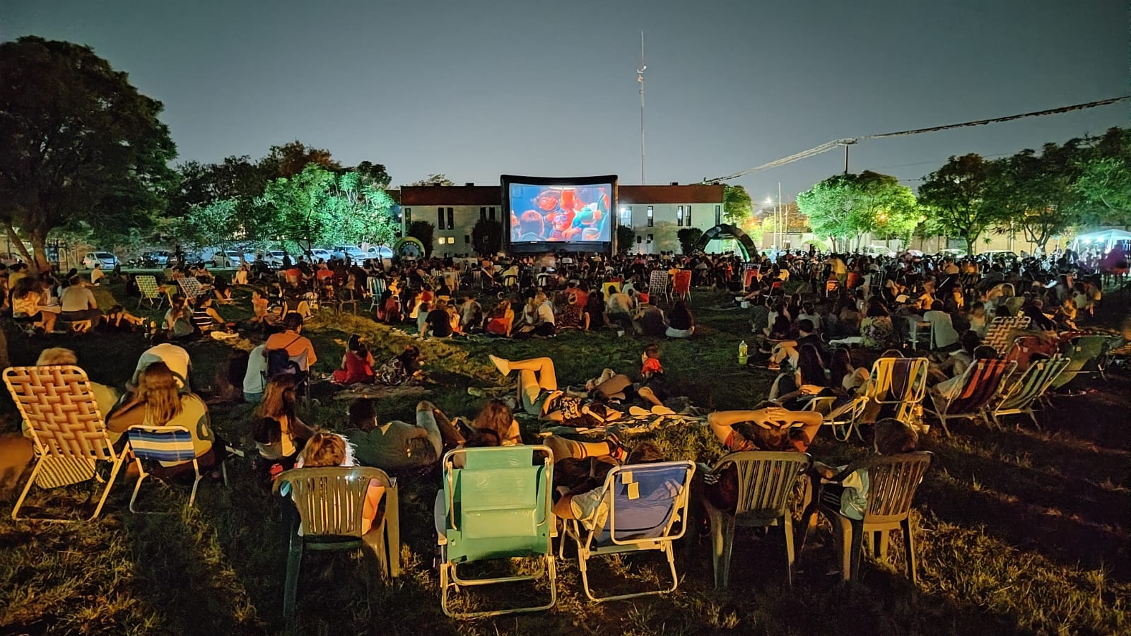 cine bajo estrellas